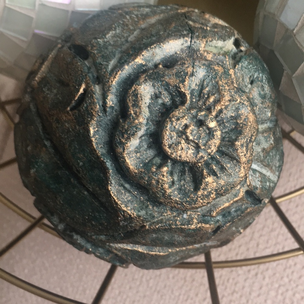 Decorative balls home accent - Picture 3 of 7